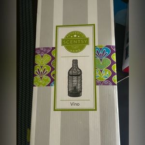 Scentsy Vino Warmer